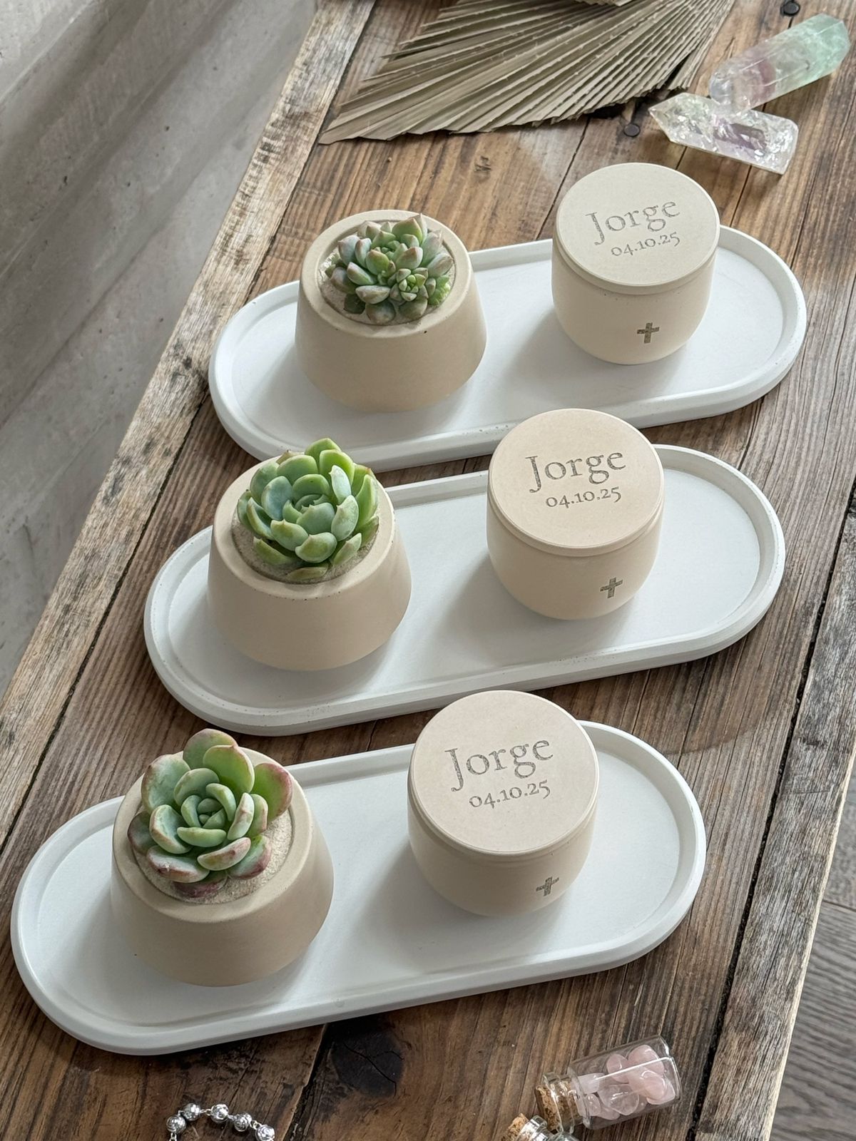 Set de vela arámatica, charola y maceta con planta chico